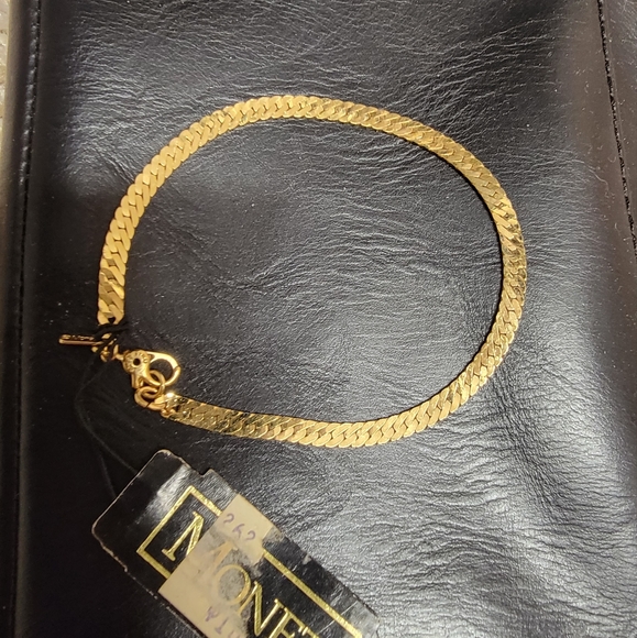Monet Jewelry - Vintage Monet Bracelet